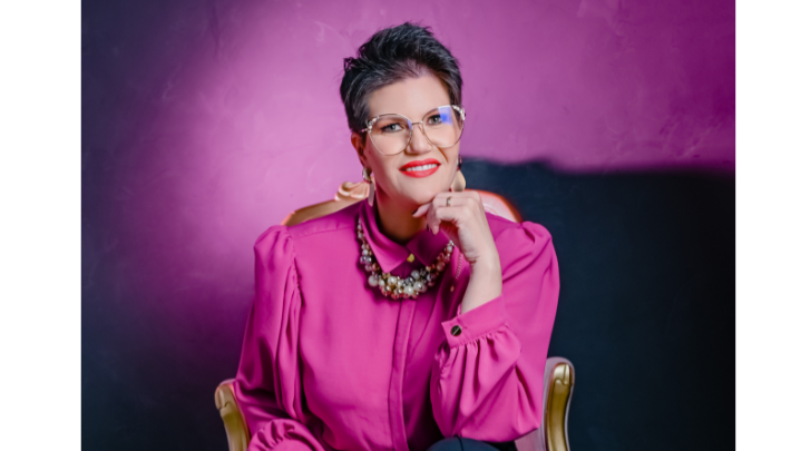 Márcia Brasil - Esteticista. Pós Graduada em Estética Avançada.